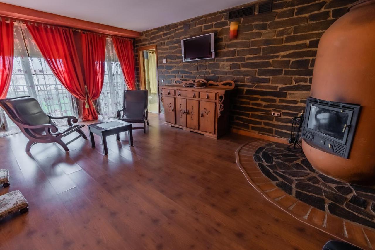 Hotel Rural El Labriego By Vivere Stays Plasenzuela エクステリア 写真
