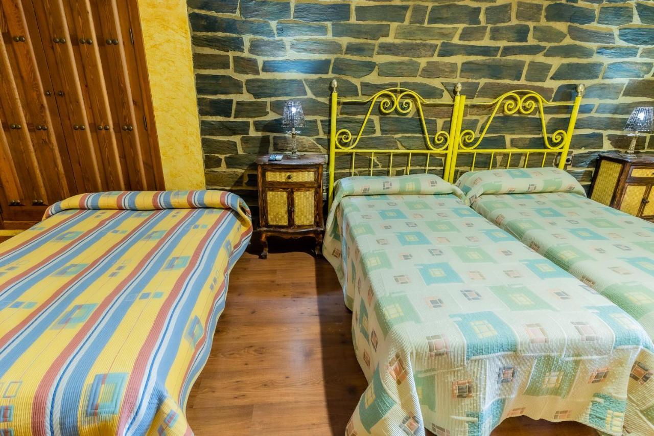 Hotel Rural El Labriego By Vivere Stays Plasenzuela エクステリア 写真